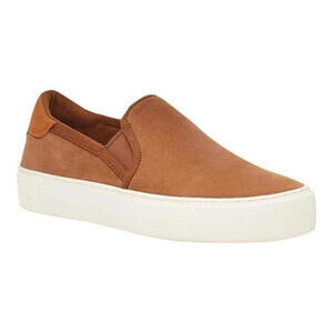 ugg cahlvan womens sneaker chestnut suede. SIZE 6 UK I 8 US